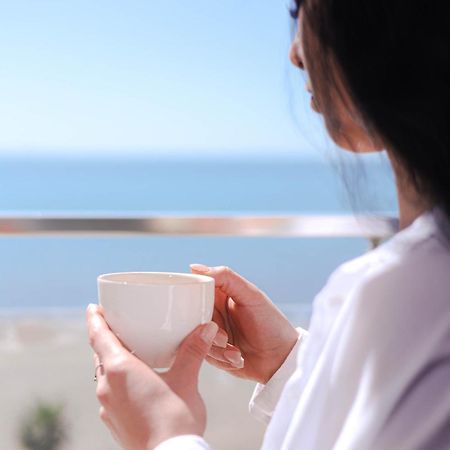Hotel Frojd - Beach Front Resort Shengjin Ngoại thất bức ảnh