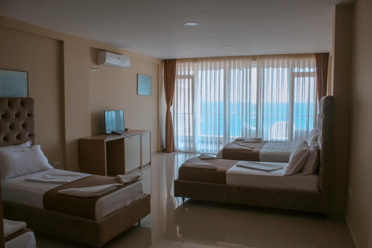 Hotel Frojd - Beach Front Resort Shengjin Ngoại thất bức ảnh