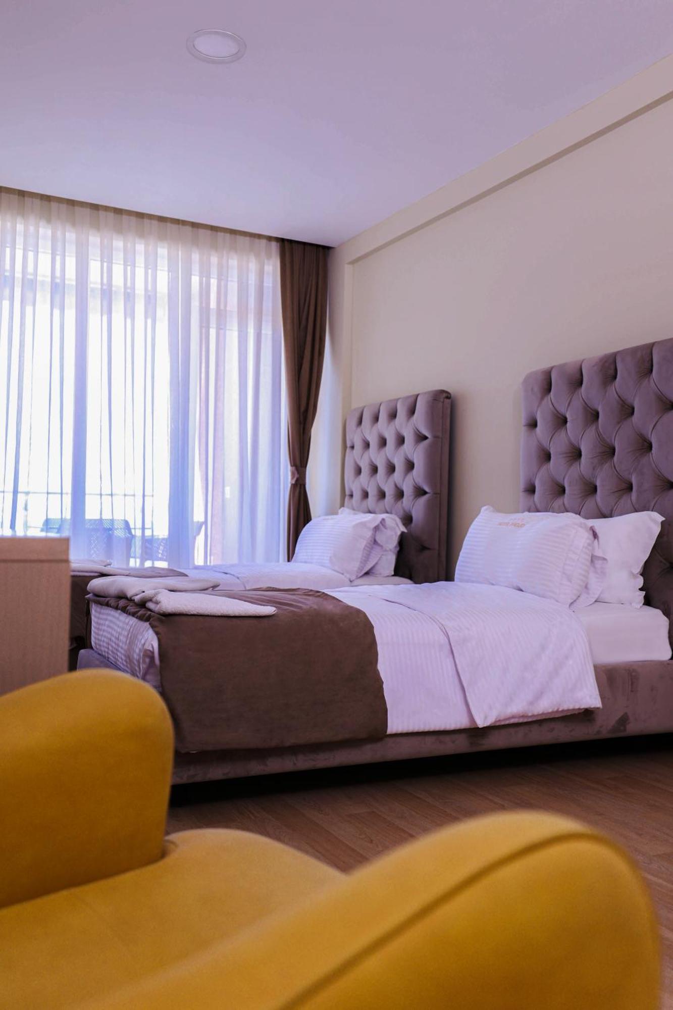 Hotel Frojd - Beach Front Resort Shengjin Ngoại thất bức ảnh