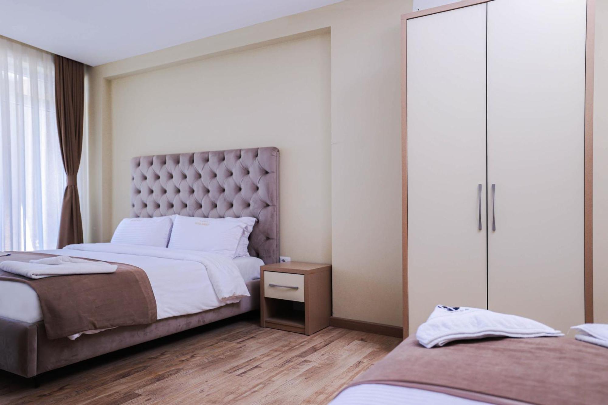Hotel Frojd - Beach Front Resort Shengjin Ngoại thất bức ảnh